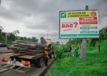 Abidjan : Les panneaux publicitaires illégaux dans le viseur des autorités