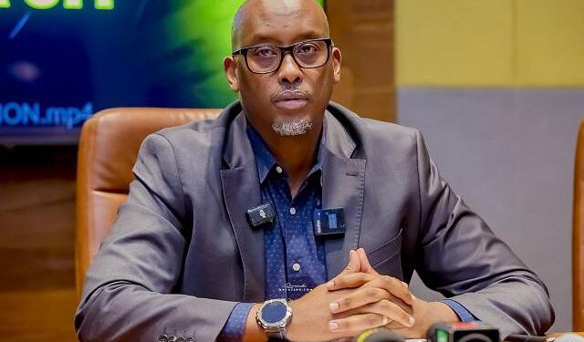 Rwanda : le président de la Fédération de football arrêté à Kigali, soupçonné d’avoir émis un chèque sans provision