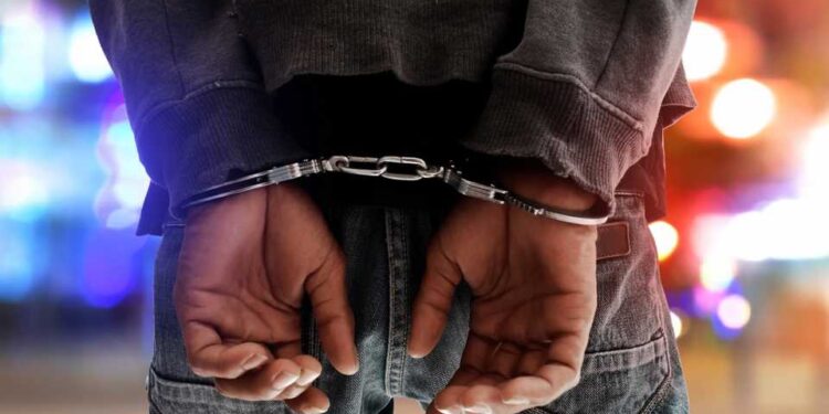 Vol de matériaux de construction de la voie dans l’Alibori : Kandi : graviers concassés »volés », 05 personnes arrêtées