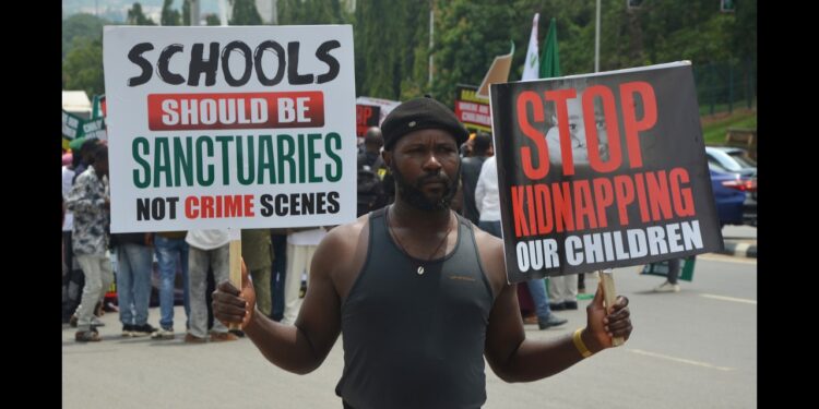 Nigeria : près de 6 millions de dollars de rançons versés aux groupes criminels en un an