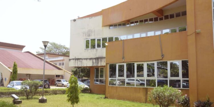 Cour spéciale des affaires foncières (CSAF) : 41 hectares revendiqués sur la base d’une fausse convention dans la commune de Kpomassè, madame Lemon Edwige déposée en prison