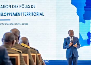 Découpage territorial : les six nouveaux pôles de développement présentés à Romuald Wadagni