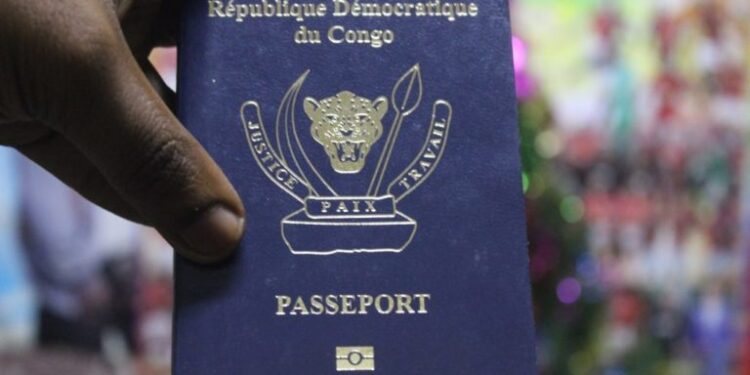 Soupçons de corruption autour des passeports biométriques en RDC: 14 inculpés renvoyés devant le tribunal correctionnel