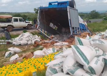 Tanguiéta : un camion chargé de vivres pour les cantines scolaires accidenté, 1 blessé enregistré