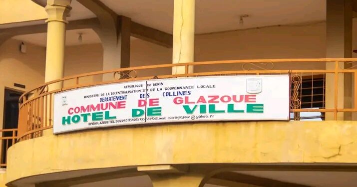 Gouvernance communale dans les collines: A Glazoué le secrétaire exécutif de la mairie, Rock Méya révoqué de son poste à l’instant