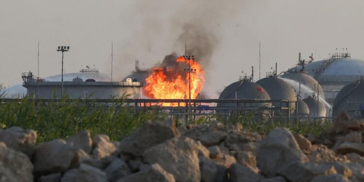 Terreur dans le ciel saoudien: Attaque meurtrière contre l’aéroport de Riyad, 12 morts et 309 blessés, les Houthis dans le viseur