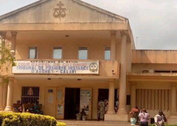 Tribunal d&rsquo;Abomey Calavi: Un chirurgien poursuivi pour refus d&rsquo;évacuation sanitaire.
