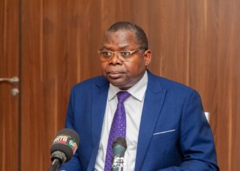 Célébration de la 33e journée mondiale des enseignants au Bénin: Le Ministre Clément Adéyèmi Kouchadé rend hommage aux acteurs de l&rsquo;éducation