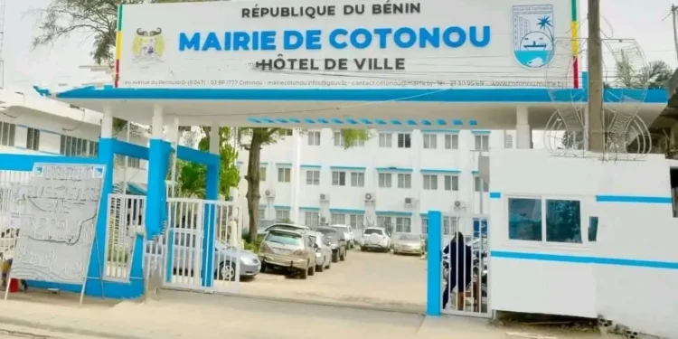 Gouvernance locale : Cotonou : l&rsquo;hémorragie des démissions frappe l&rsquo;administration Gnacadja